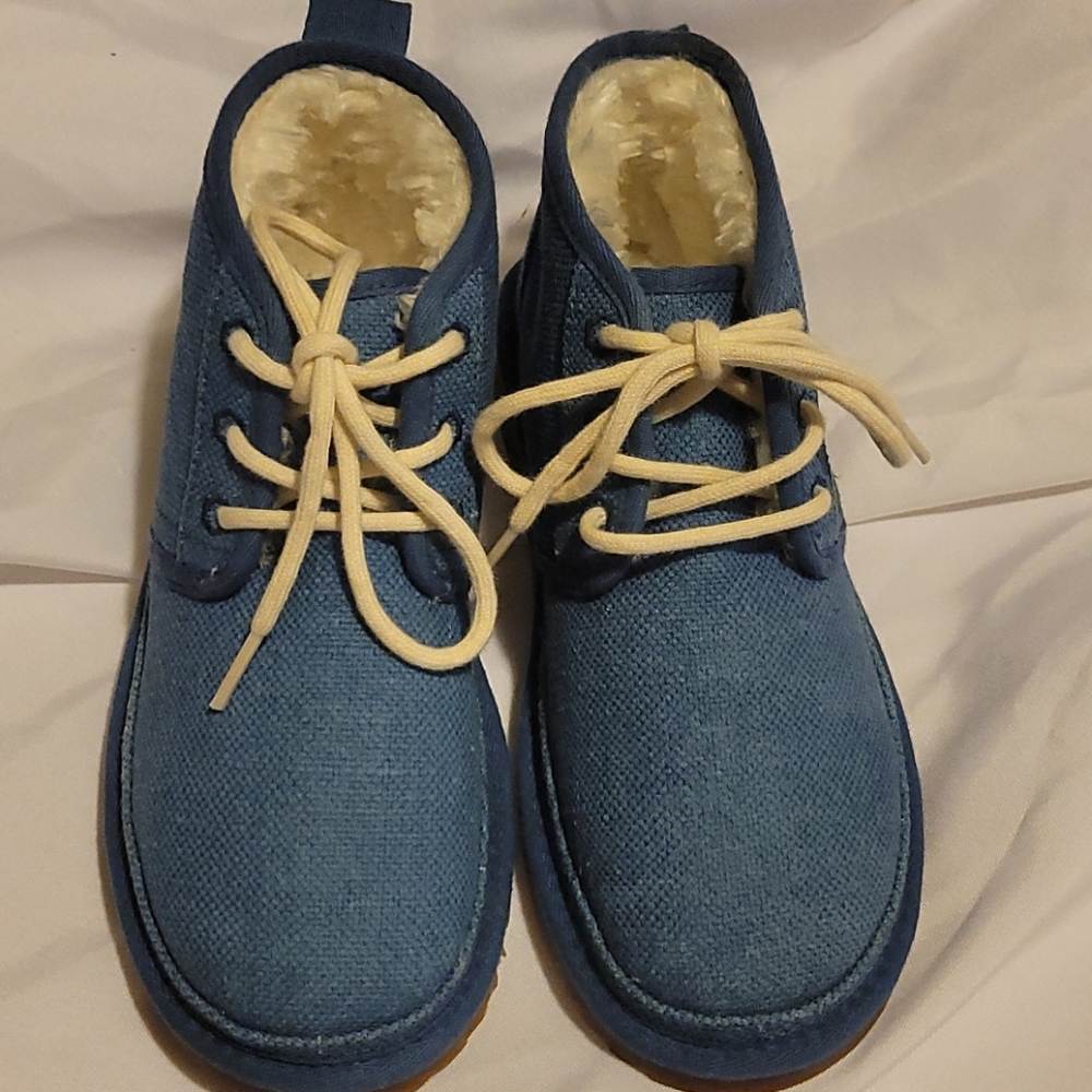 UGG Neumel Natural ankle chukka